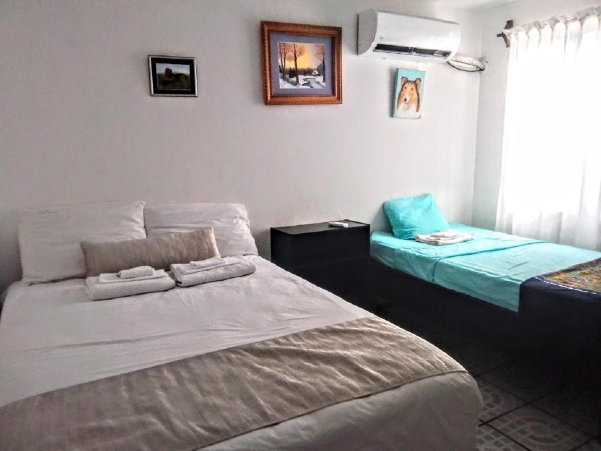Mexican Room In Art Studio Канкун Екстериор снимка